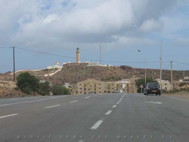 VOYAGE ORAN SEPTEMBRE 2006 217 14 sept. 06 - matin - ROUTE DE LA CORNICHE PHARE DE CAP FALCON.JPG